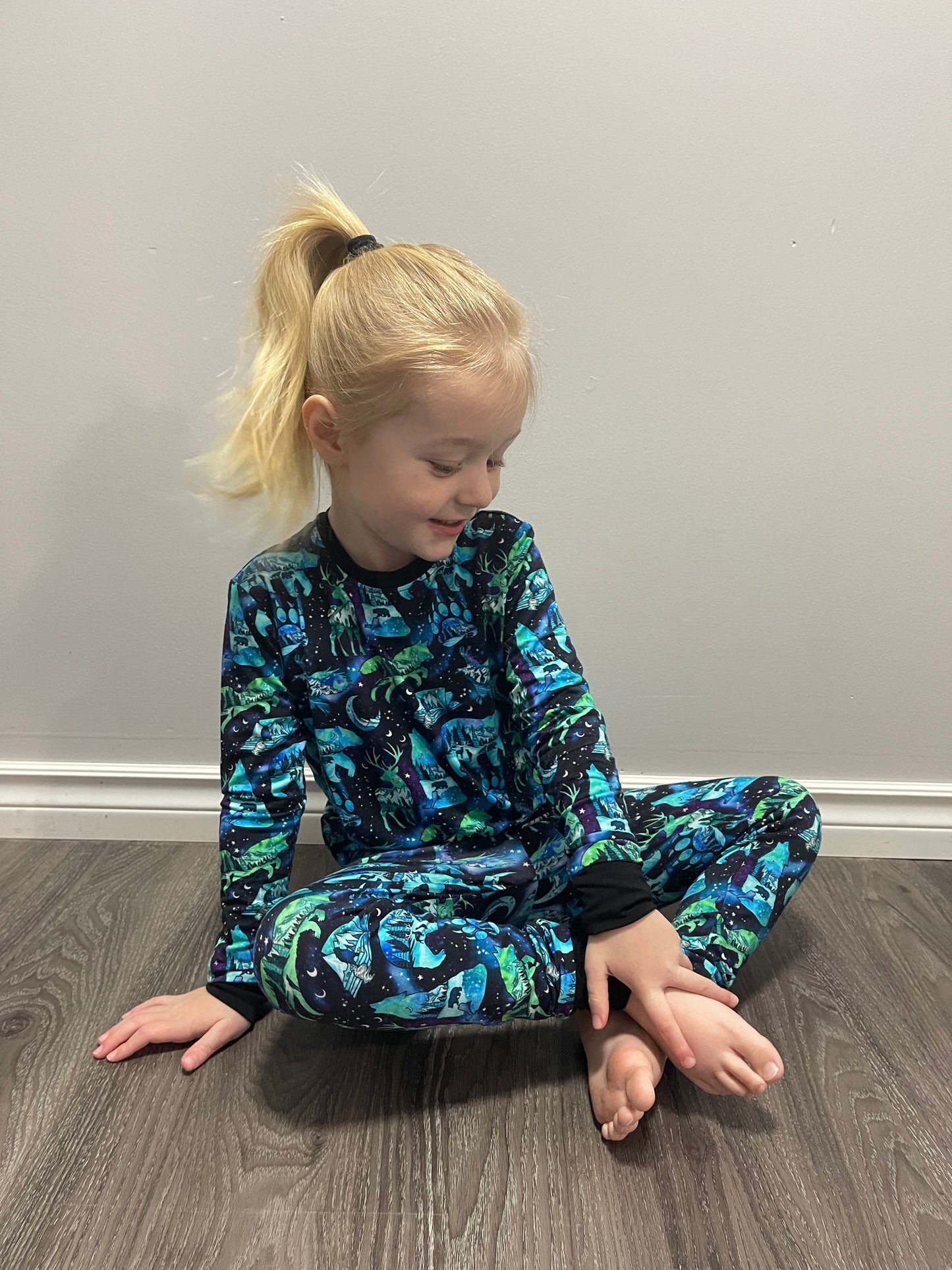 Aurora Tales - 2 Piece Kids Set