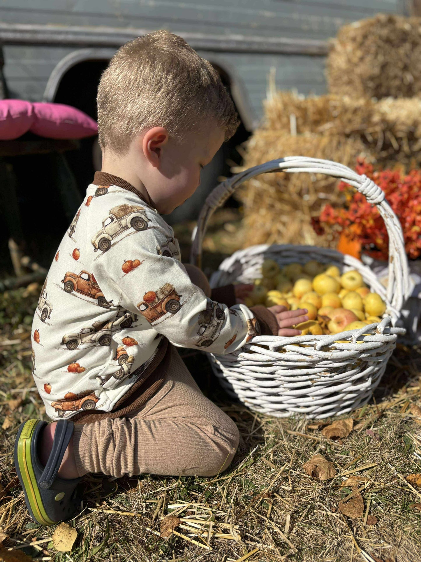 Harvest Haul - Pocket Sweater